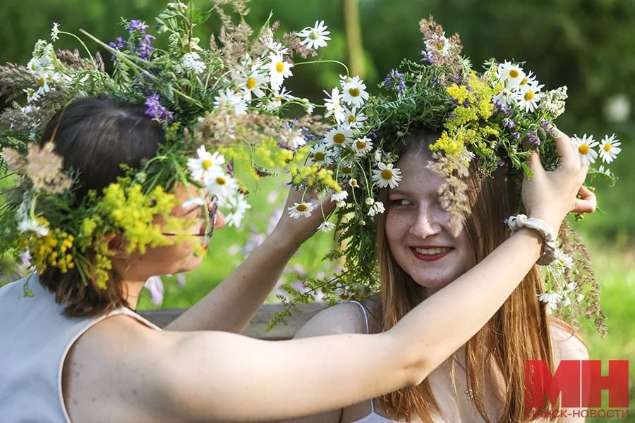 Midsummer Festival 'Kupal'nyie Ogni' in Minsk Botanical Garden