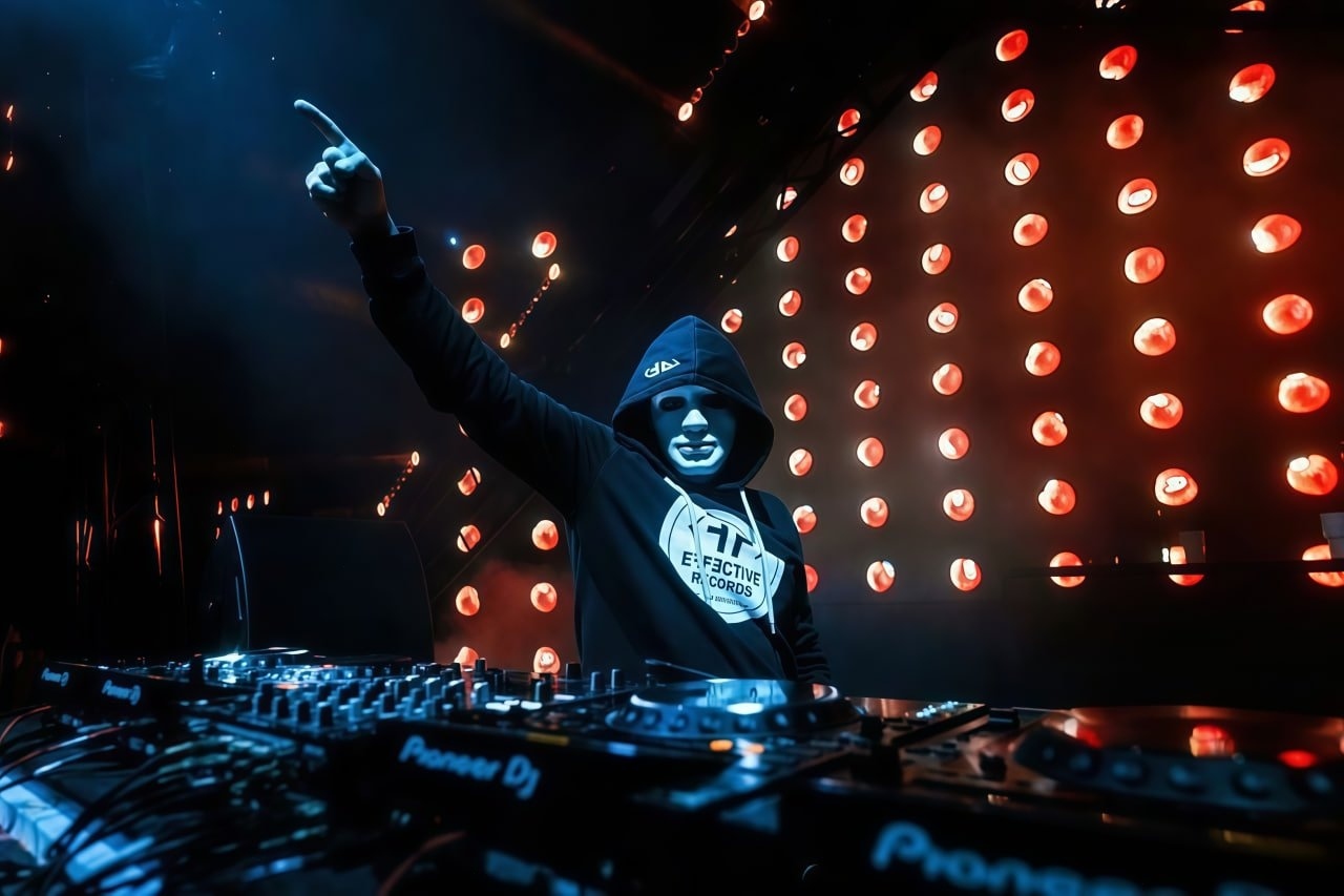 Фестиваль электронной музыки с Imanbek на Минском море