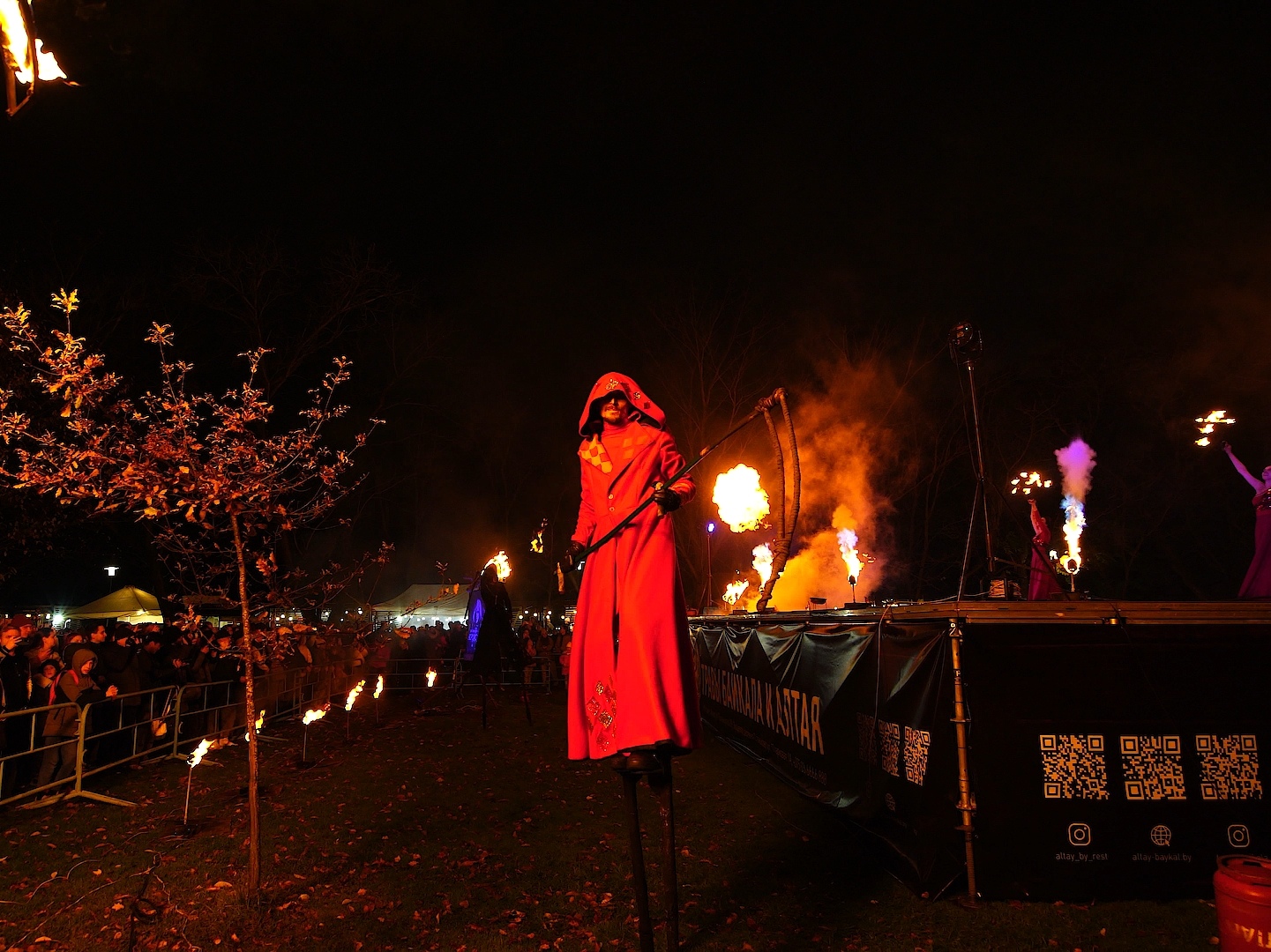 Фестиваль огня «Феникс» в Ботаническом саду Минска