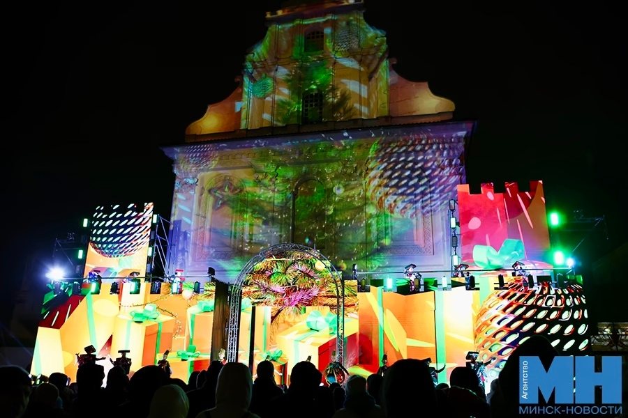 Сказка оживила фасады: новогоднее представление с 3D-маппингом в Верхнем городе