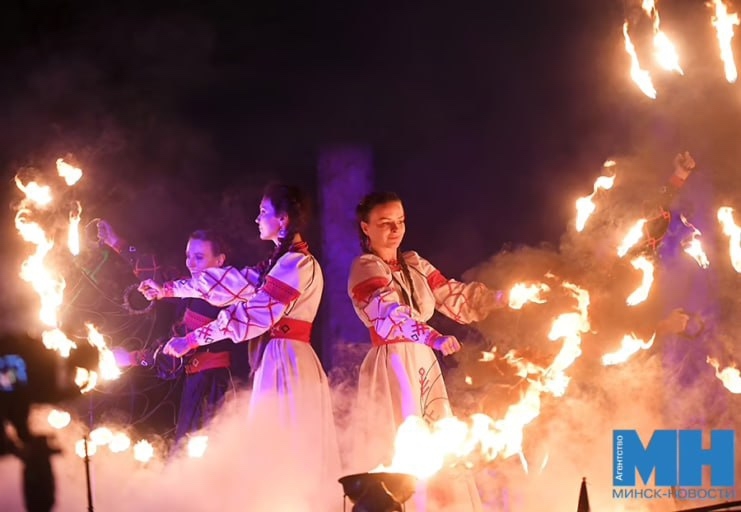 Детские игры и огненное шоу в Минске