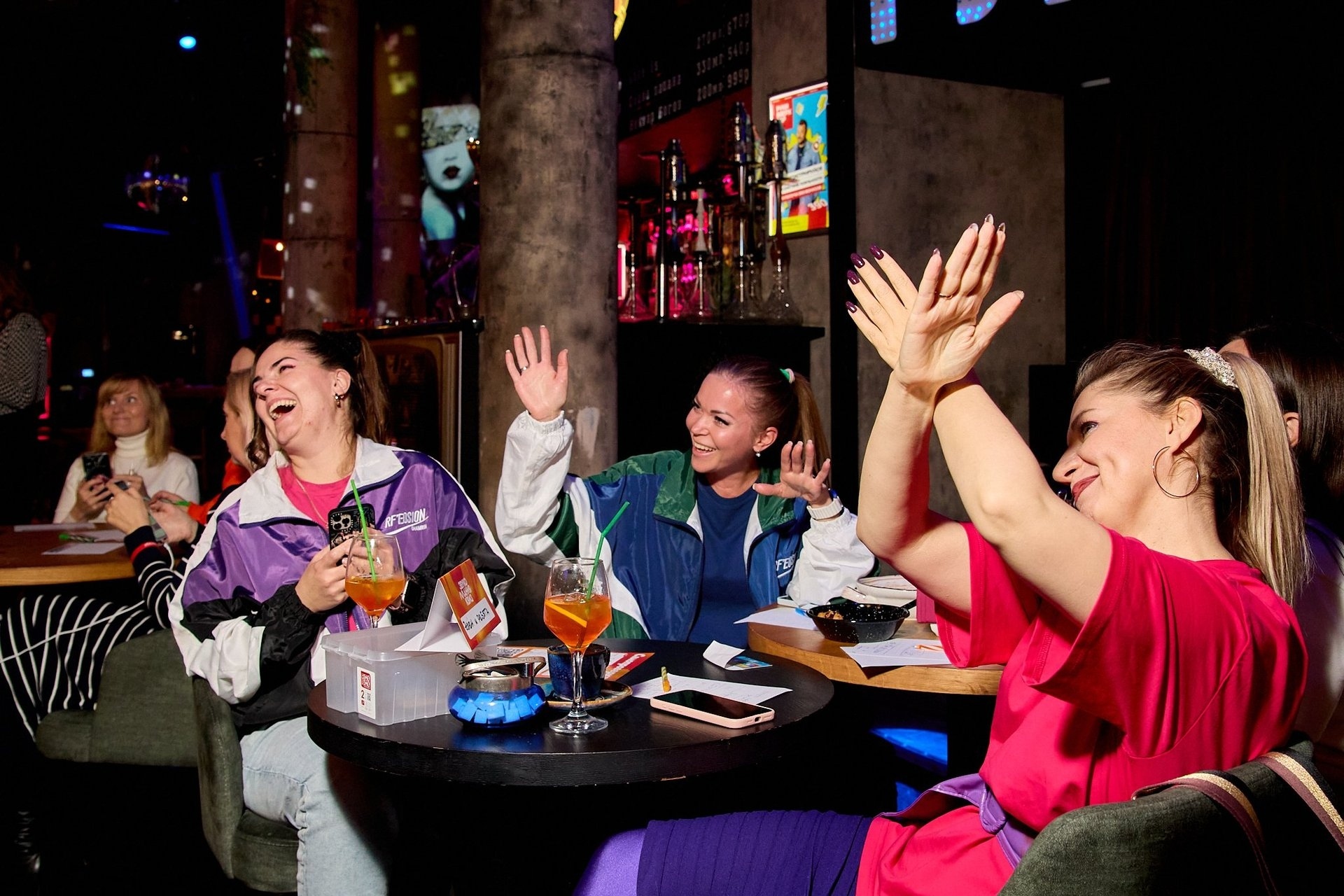 Musical games and quiz at 'Hands Up! Bar'