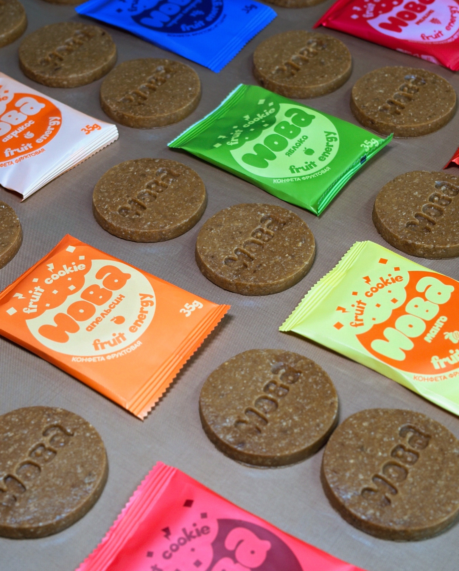 糖果新视角：HOBA品牌的水果饼干