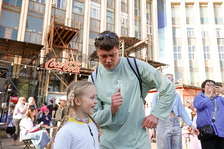 明斯克夏季街头美食和娱乐场所